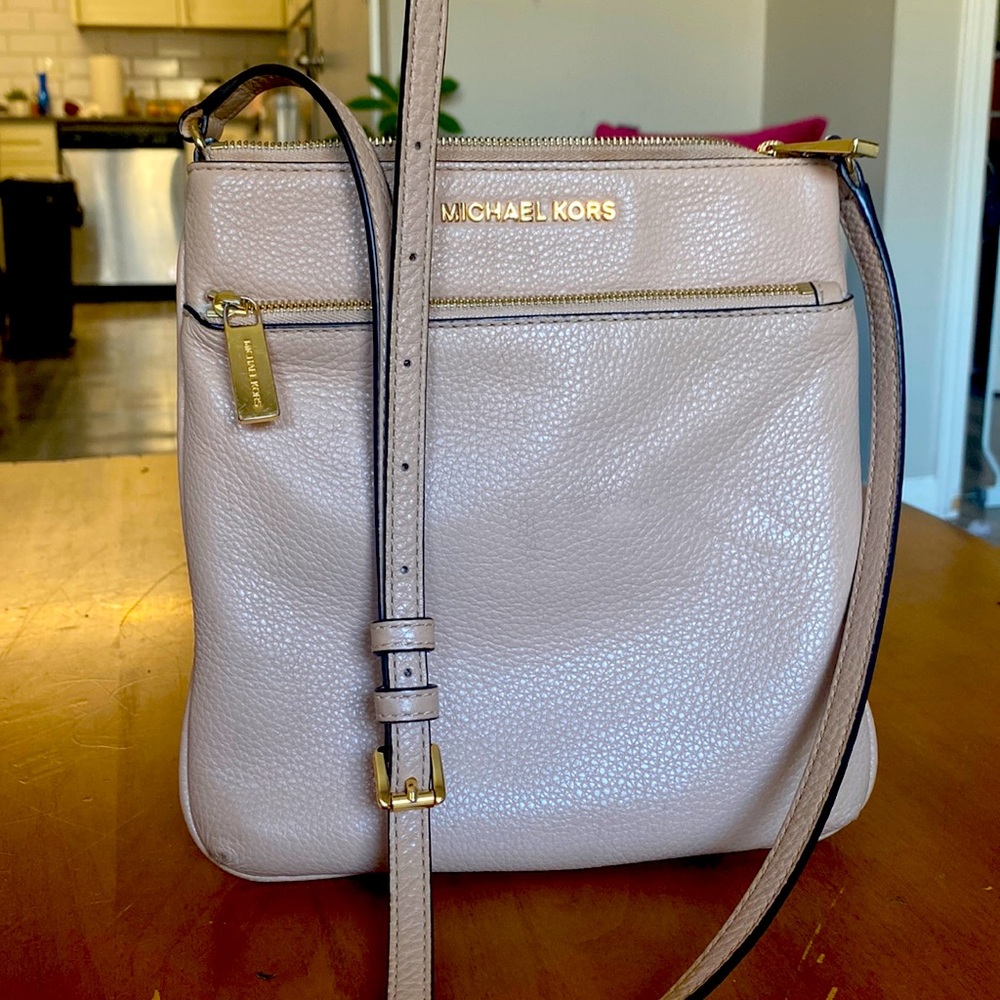 Michael Kors soft leather, light pink cross body purse